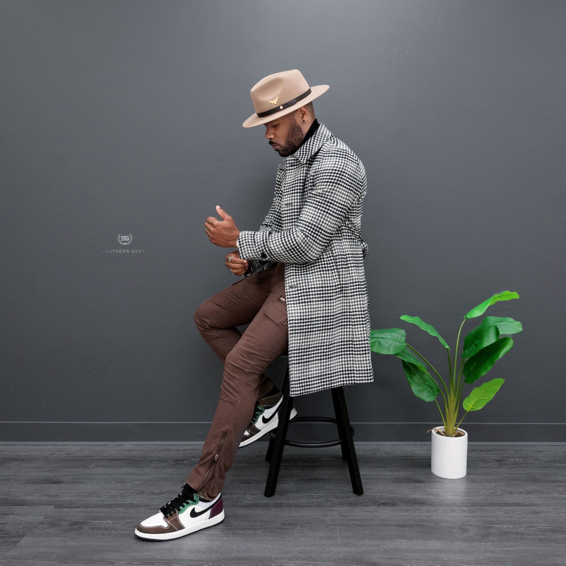 Dapper Men's Felt Fedora - Image 28