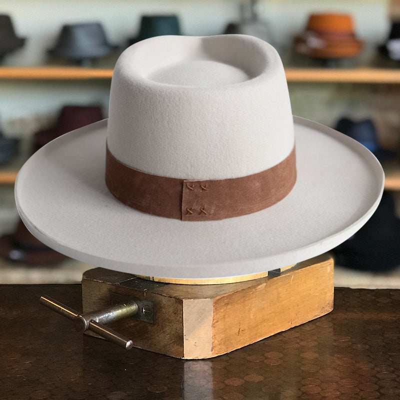 Old-World City Lights Felt Fedora - Image 7